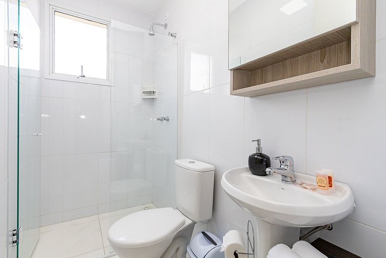 Apartamento de 1 Quarto Ar Condicionado - CLA0016