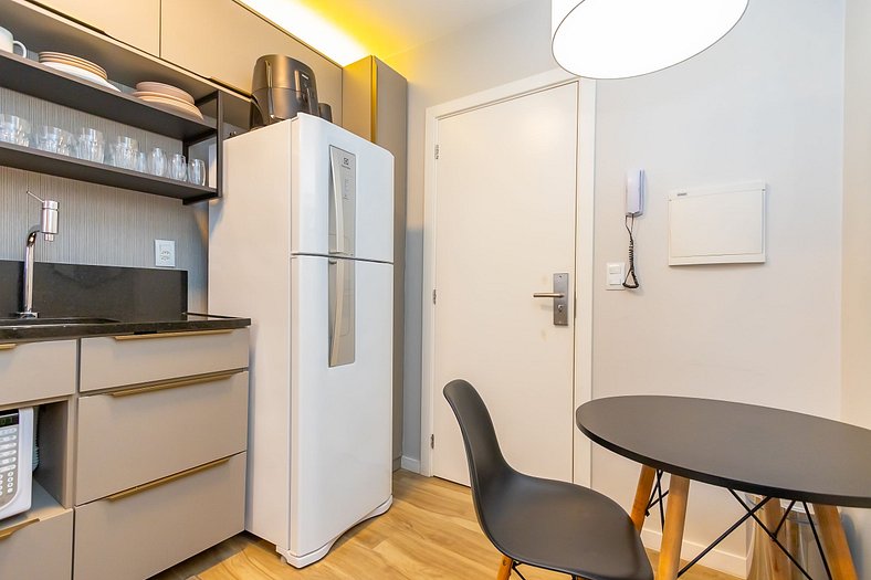 Apartamento de 1 Quarto com Vaga - BGD0202