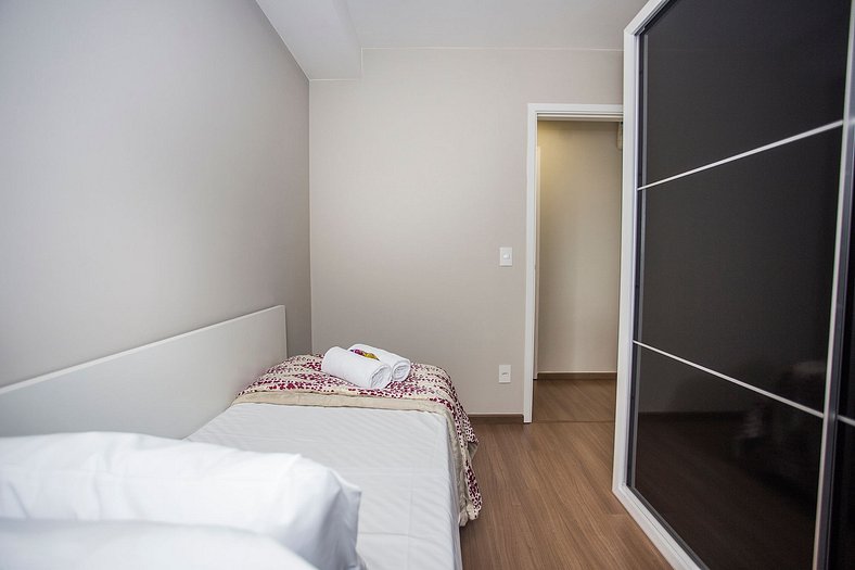 Apartamento de 2 Quartos Com Vaga - HUB1006A